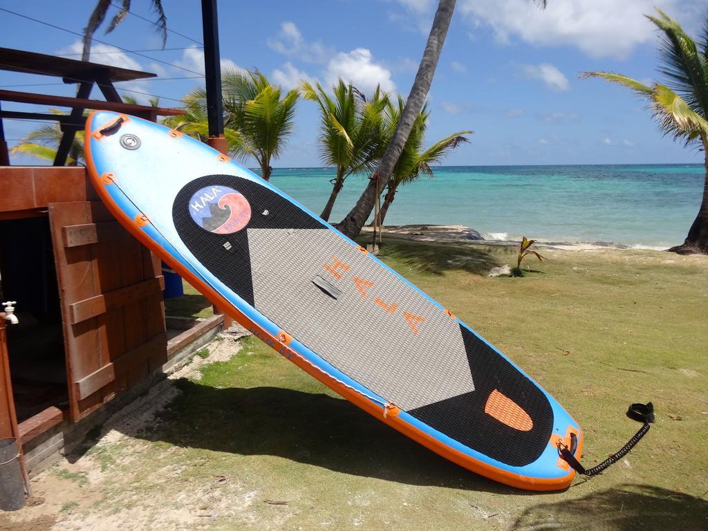 Little Corn Island Beach And Bungalow Exterior photo