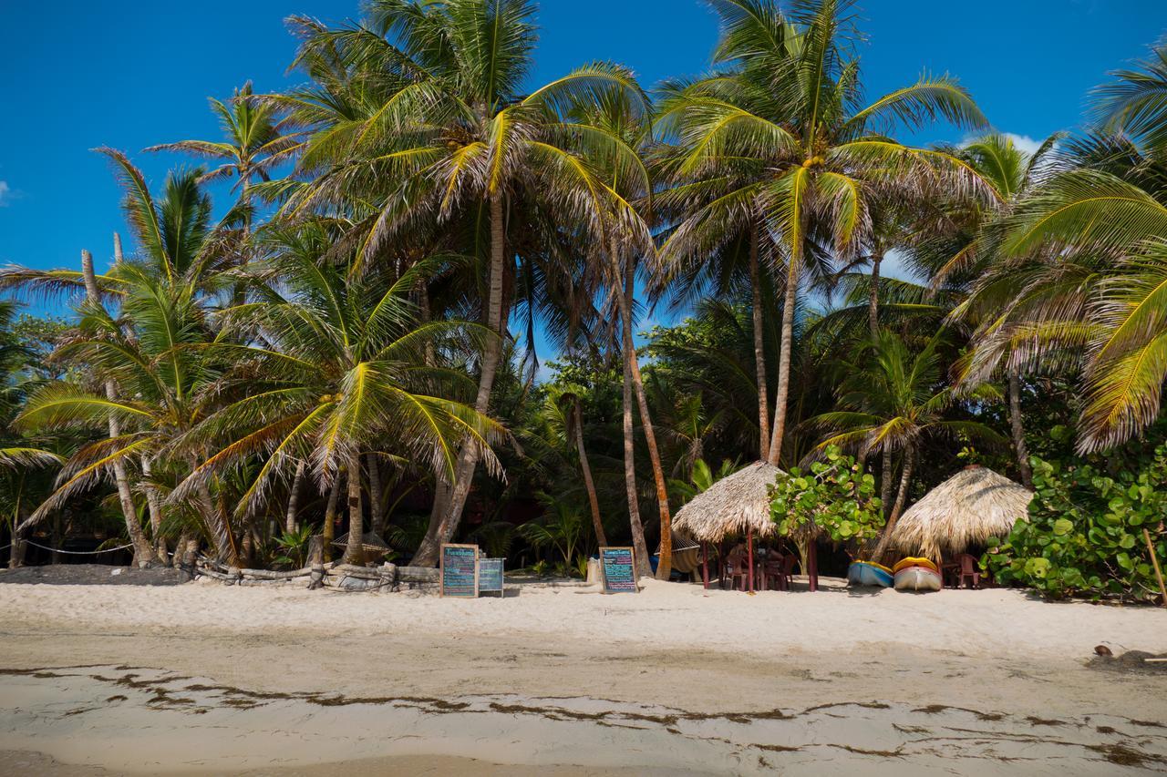 Little Corn Island Beach And Bungalow Exterior photo