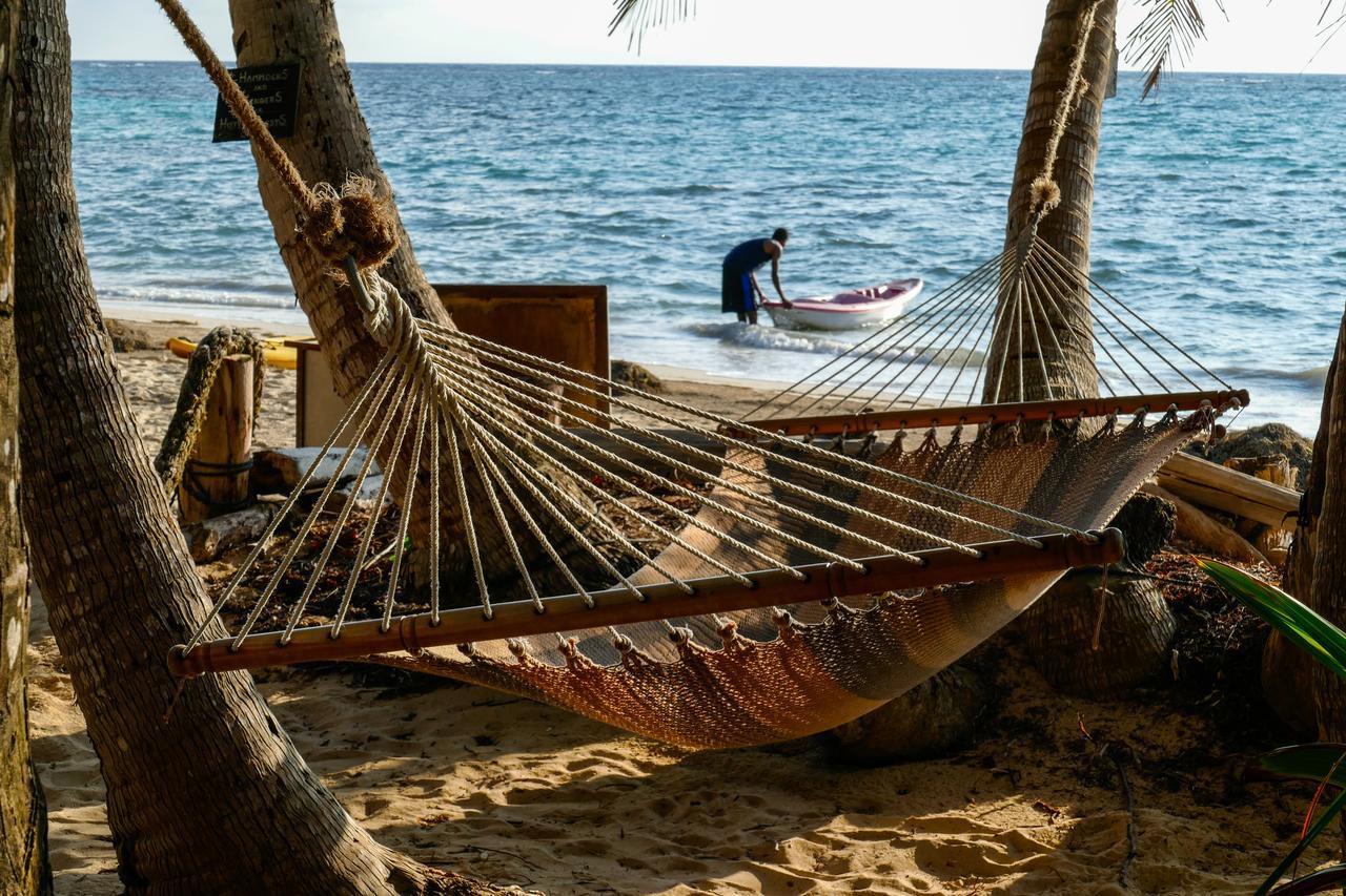 Little Corn Island Beach And Bungalow Exterior photo