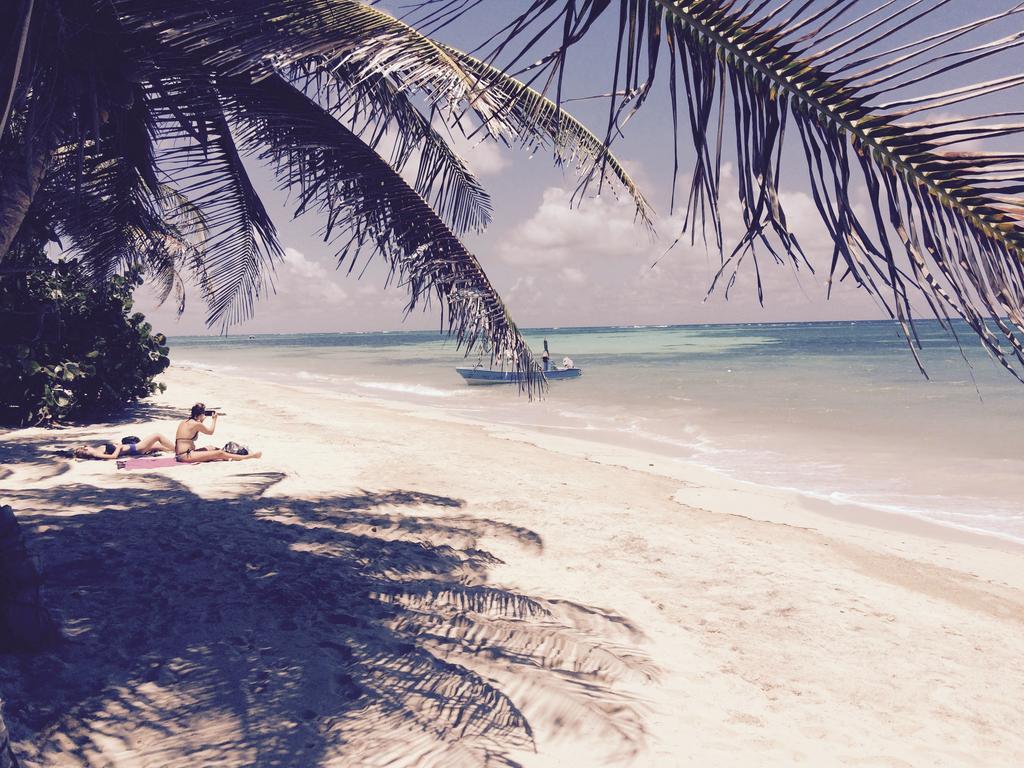 Little Corn Island Beach And Bungalow Exterior photo