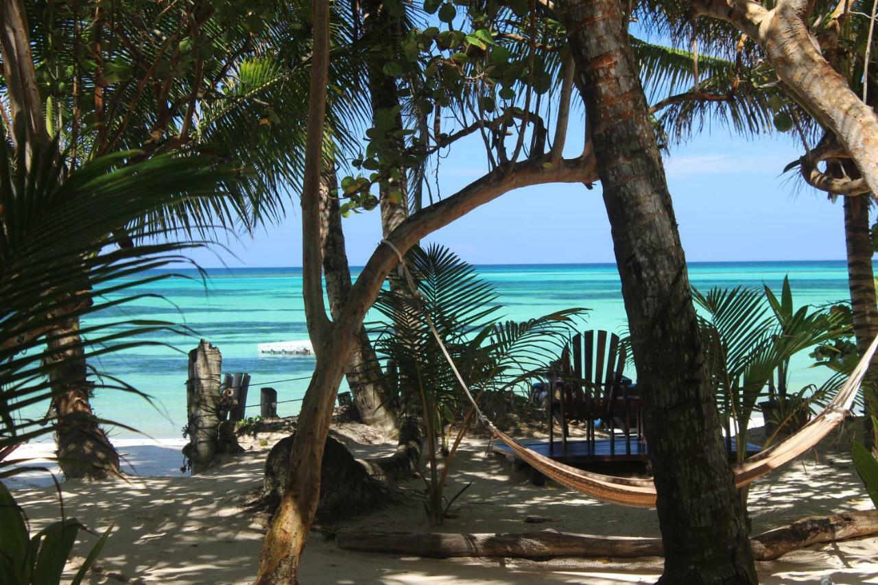 Little Corn Island Beach And Bungalow Exterior photo
