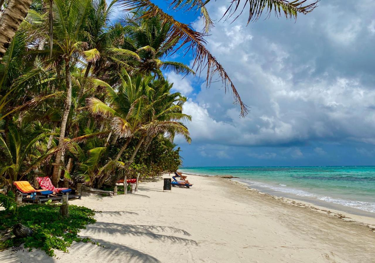 Little Corn Island Beach And Bungalow Exterior photo